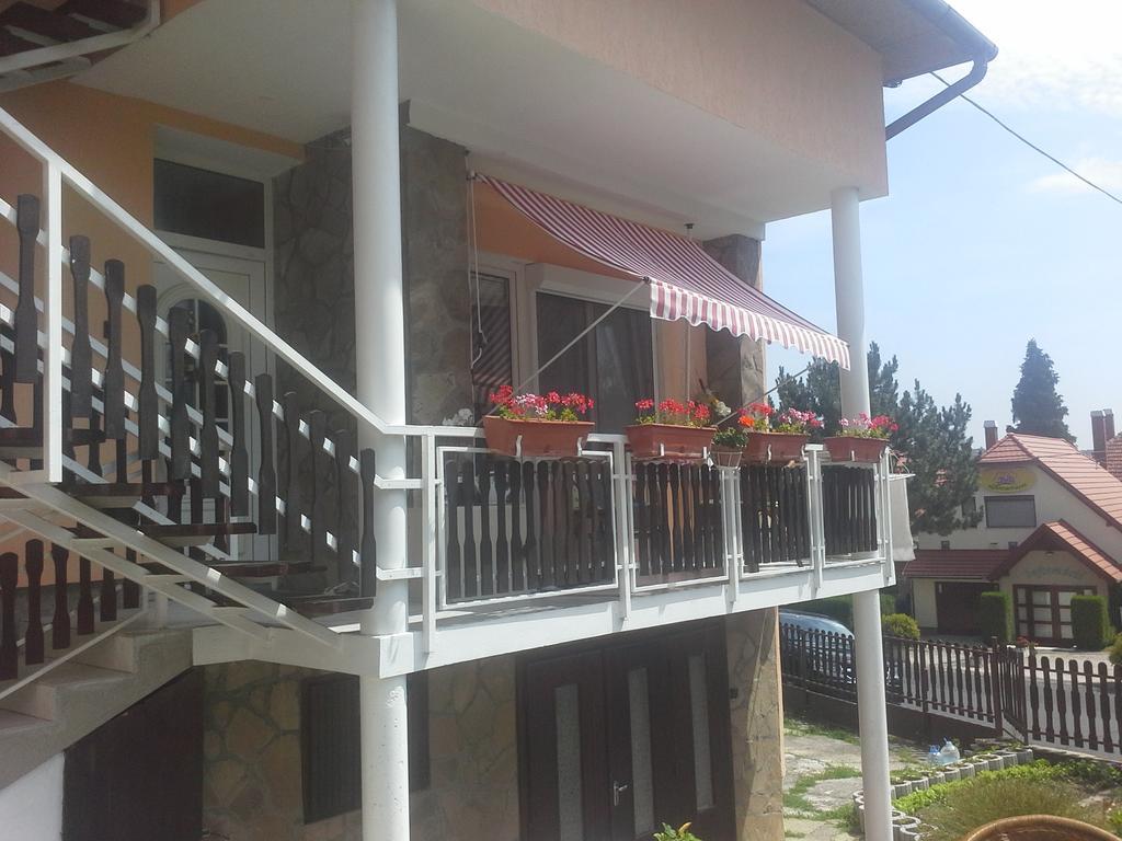 Friends Villa Apartments Hévíz Εξωτερικό φωτογραφία