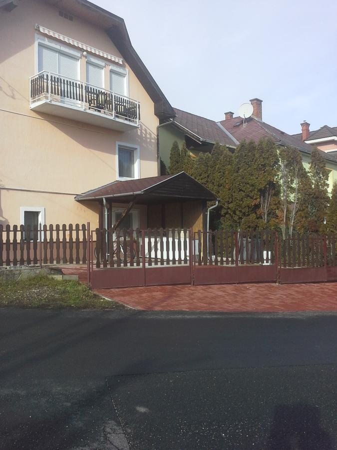 Friends Villa Apartments Hévíz Εξωτερικό φωτογραφία